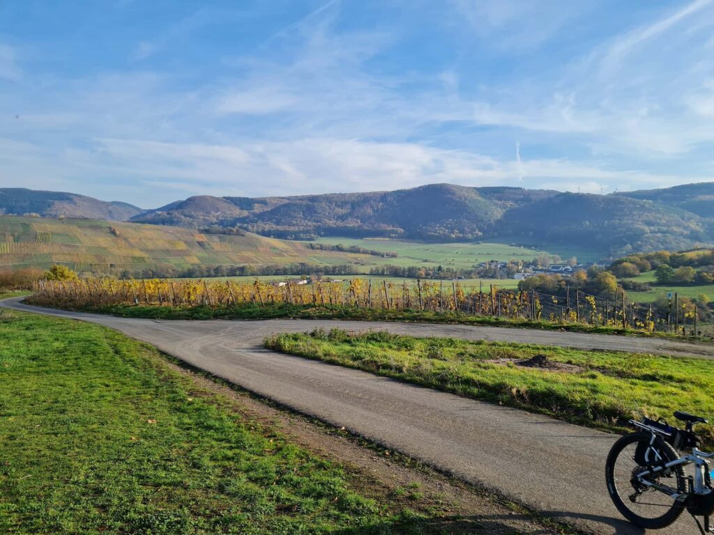 Radweg Blick auf die Grafschaft Veldenz