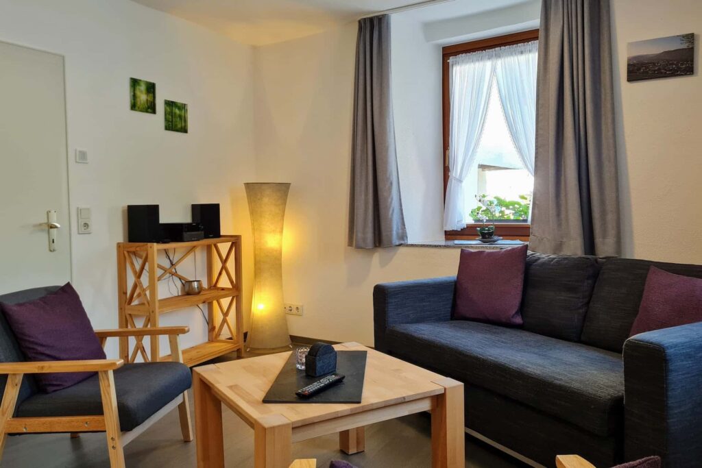 Wohnzimmer mit Sitzecke
